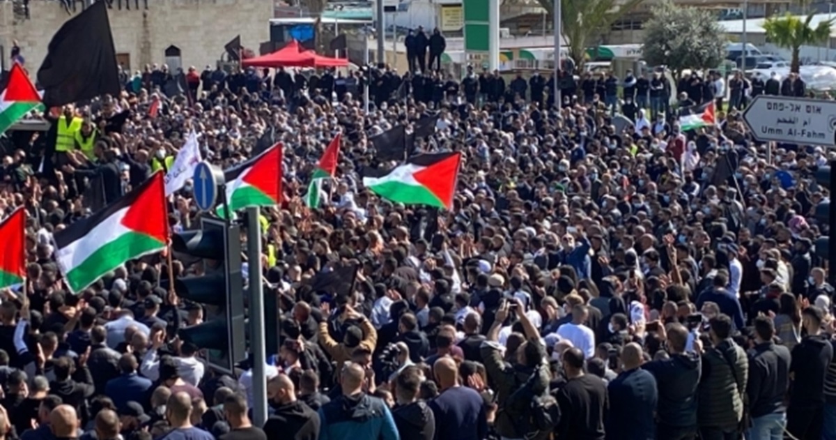 قمعٌ مسيرة احتجاجية في أم الفحم ضد العدوان على غزة